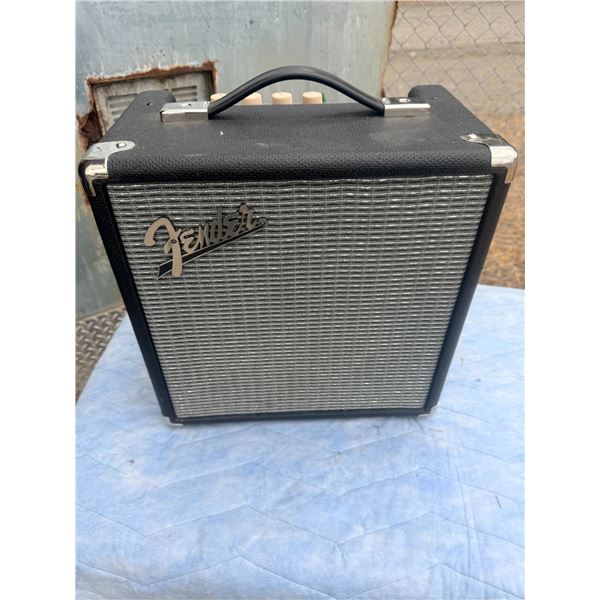 Fender Rumble 15 Bass Guitar Practice Amplifier