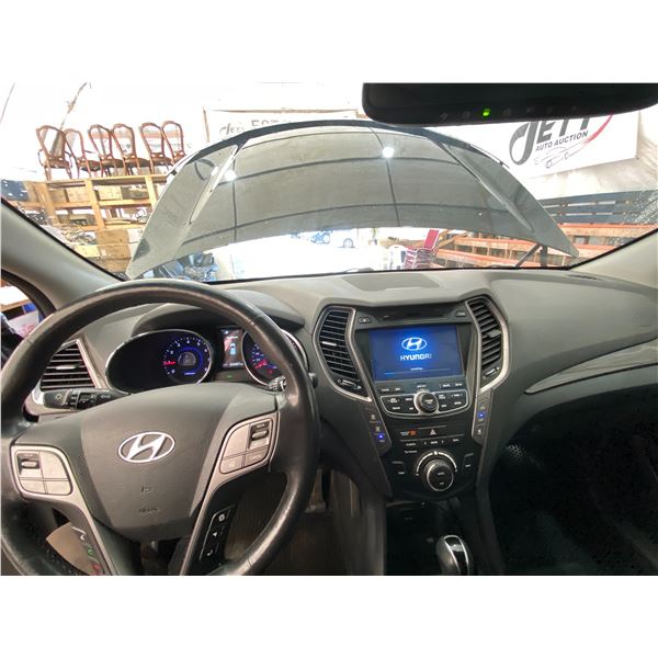PARKSVILLE - 2015 HYUNDAI SANTA FE BLACK 252407 KMS - 118746-2