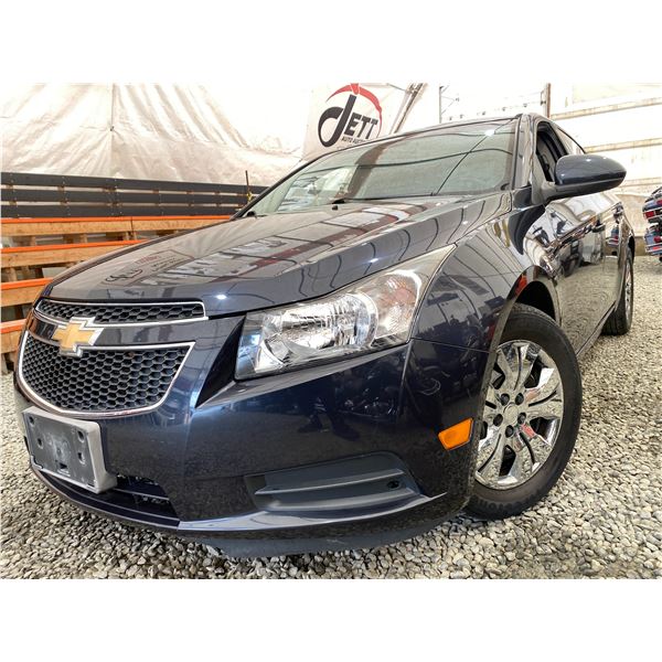 PARKSVILLE - 2014 CHEVROLET CRUZE  96402 KMS - 330306-2