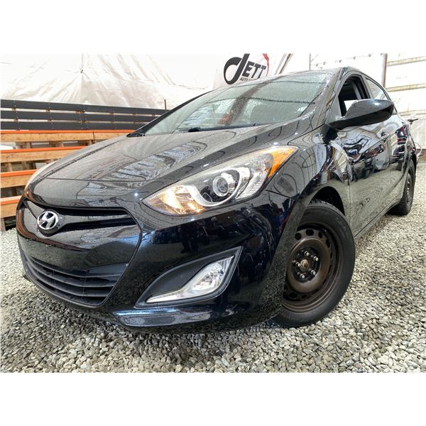 PARKSVILLE - 2013 HYUNDAI ELANTRA BLACK 61794 KMS - 024381-3