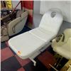 Image 2 : BAILIFF SEIZED: ESTHETICIAN'S TABLE