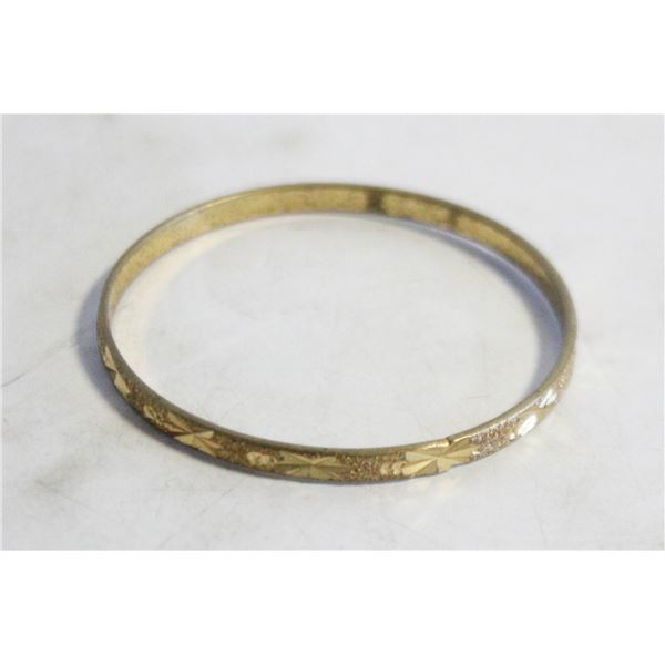 ESTATE CHILDRENS BANGLE GOLD PLATED 2" DIAMETER
