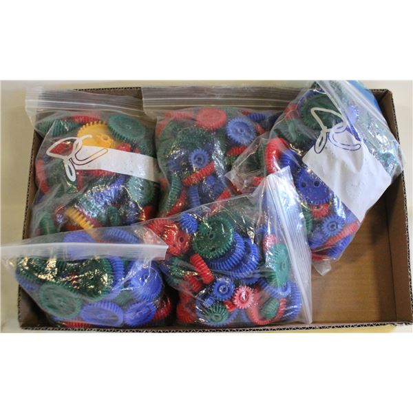 LARGE LOT OF PLASTIC GEARS