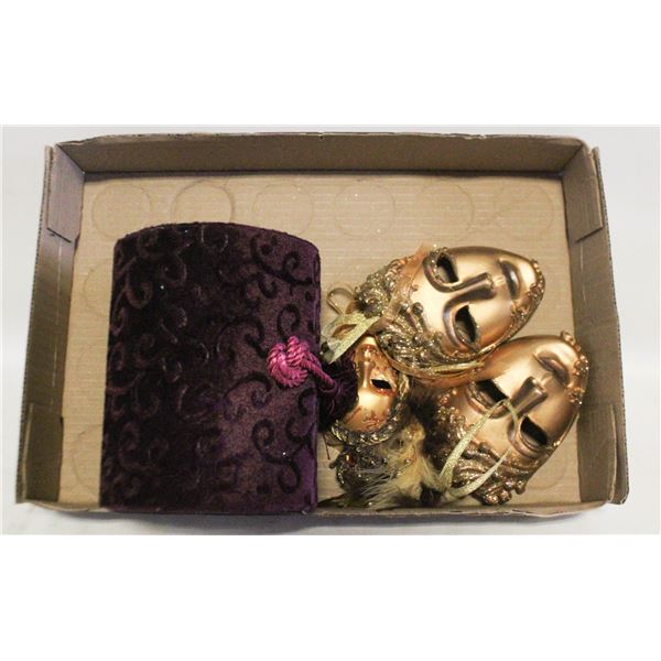 3 GOLDEN VENETIAN MASQUARADE MASKS IN VELOUR CASE