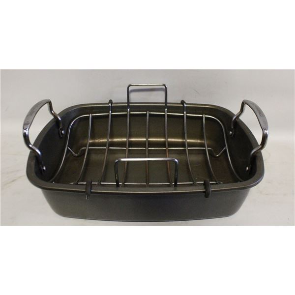KITCHEN AID TURKEY ROASTER WITH