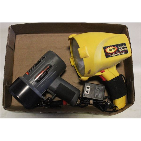 2 HIGH POWER SPOTLIGHT FLASHLIGHTS