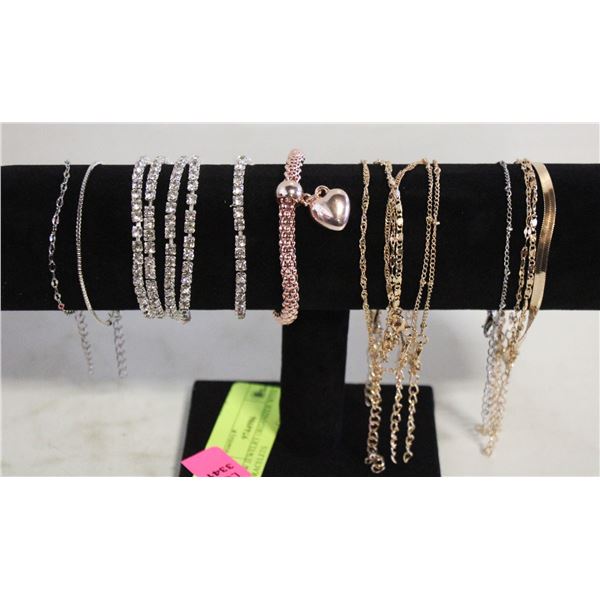 NEW JEWELRY ORGANIZER WITH 20 BRACELETS
