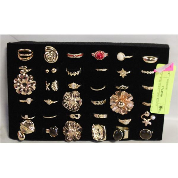 TRAY W/36 GOLDTONE RINGS
