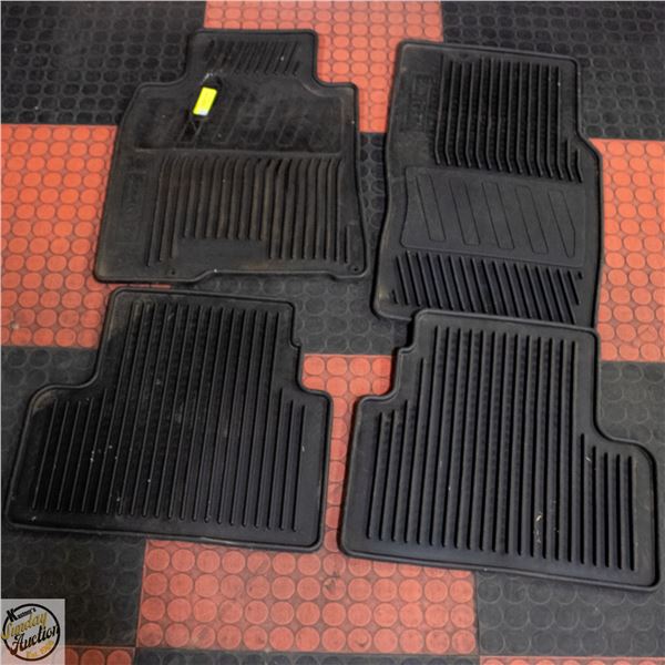 G37 INFINITI FLOOR MATS RUBBER LIKE MATERIAL