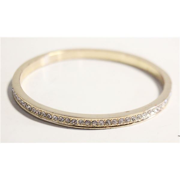 ESTATE BANGLE BRACELET W/JEWELRY STAND