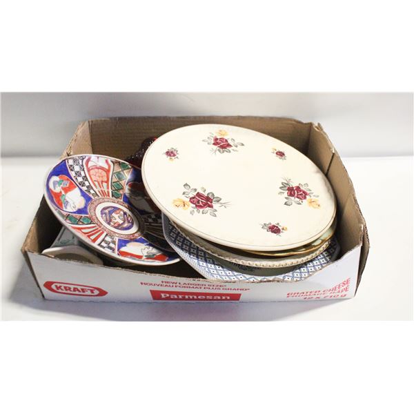 BOX OF VINTAGE CHINA