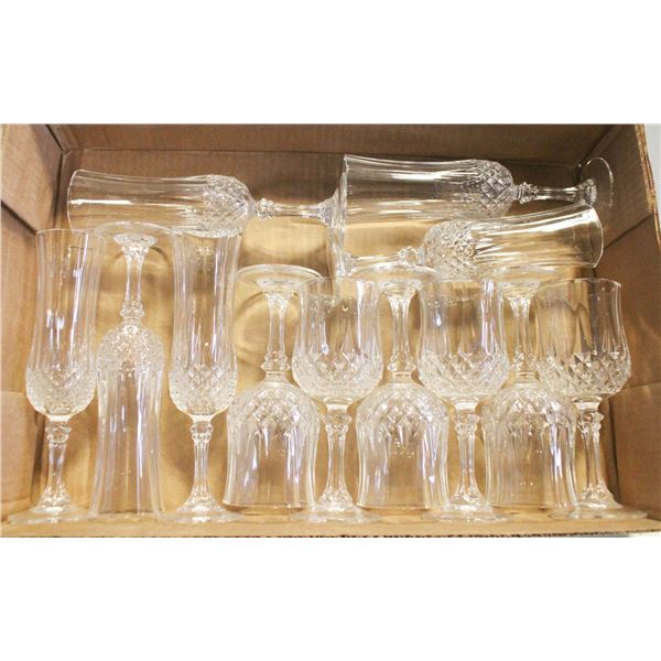 12 MATCHING CRYSTAL WINE GLASSES