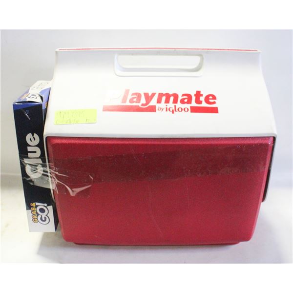 IGLOO PLAYMATE 16 QUART COOLER & NEW HASBRO CLUE