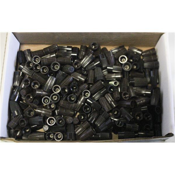 FLAT OF BLACK MARRETTES