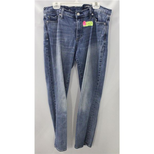 WOMEN'S SIZE 30" GAP 1969 JEANS