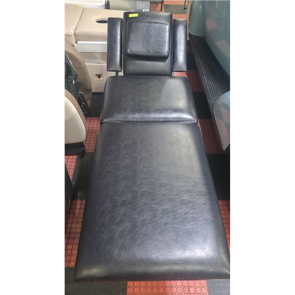 BAILIFF SEIZED: MOTORIZED TREATMENT TABLE