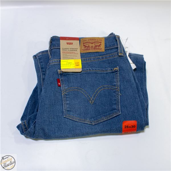NEW LEVIS MENS 28 X 30 CLASSIC STRAIGHT FIT JEAN