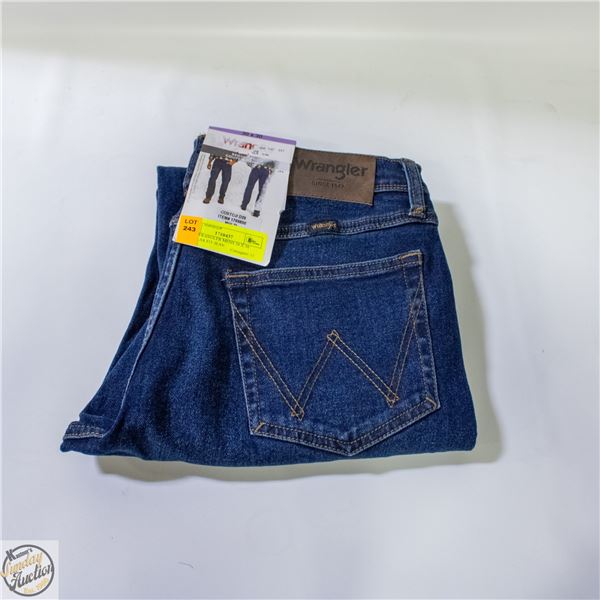 NEW WRANGLER MENS 30 X 30 REGULAR FIT JEAN
