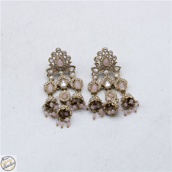 INDIAN TRADITIONAL KINDAN AND POLKI-STYLE DANGLE