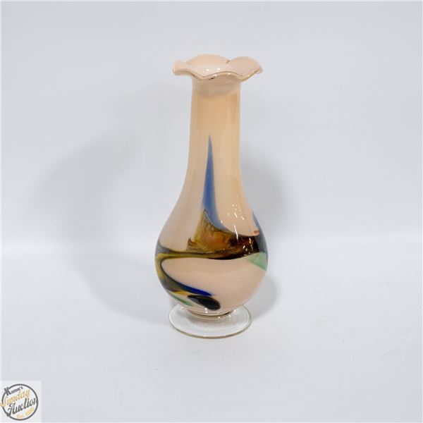 VINTAGE HAND-BLOWN ART GLASS VASE