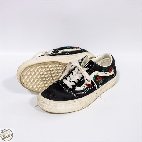 ESTATE VANS LADIES SZ 8 SHOES ROSE MOTIF