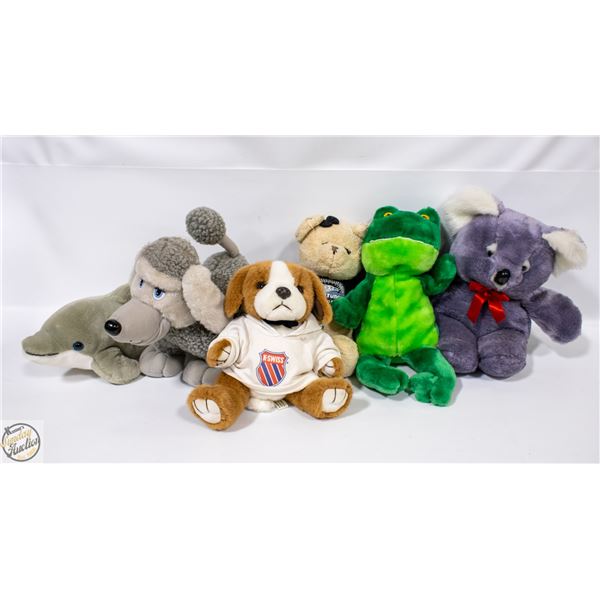 LOT OF COLLECTIBLE PLUSHIES