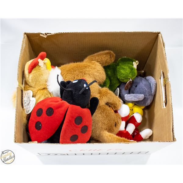 LOT OF VARIOUS STUFFED ANIMALS AND VALENTINES