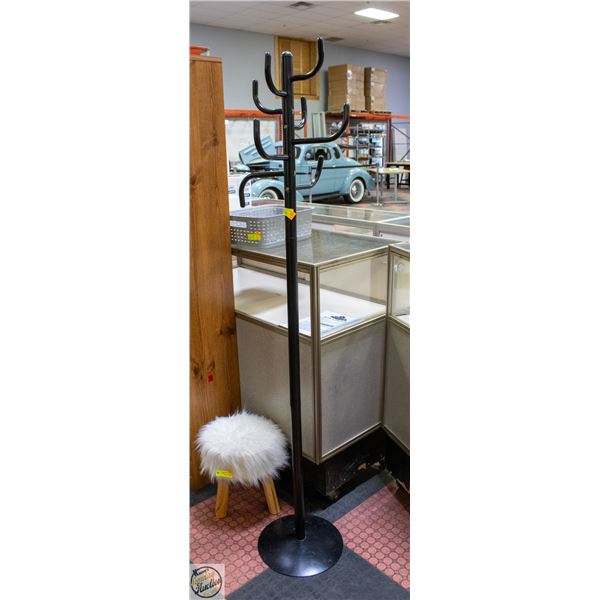 STANDING COAT RACK BLACK METAL H-72"