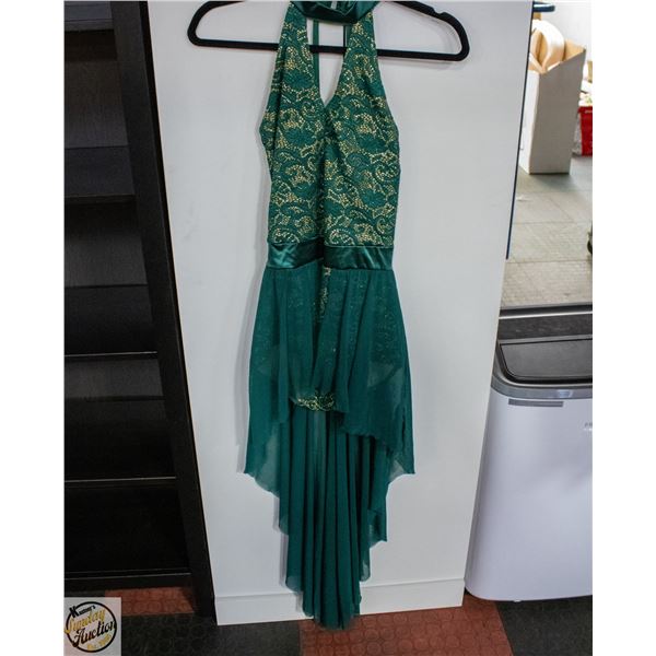 ESTATE WEISSMAN FIGURE SKATING OUTFIT