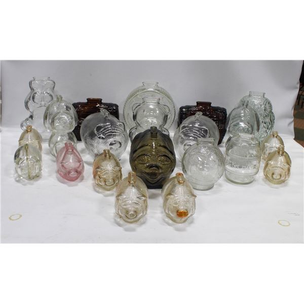LOT OF CLEAR AND BROWN GLASS COIN BANKS