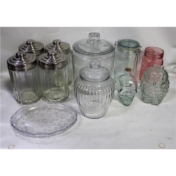 LOT OF GLASS JARS