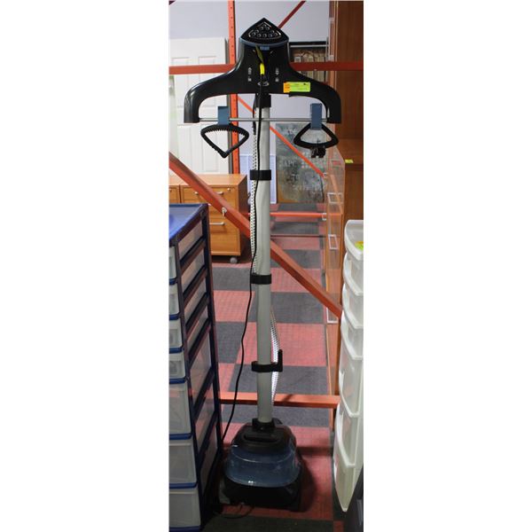 CLOTHING STEAMER