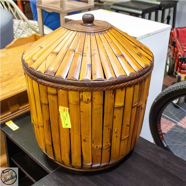VINTAGE BAMBOO/RATTAN LIDDED STORAGE