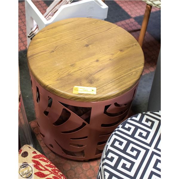 METAL FERN DESIGN WOOD TOP