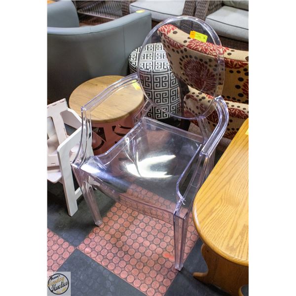CLEAR ACCENT CHAIR