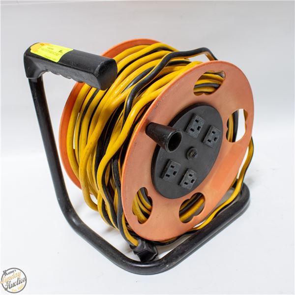 RETRACTABLE EXTENSION CORD ON REEL