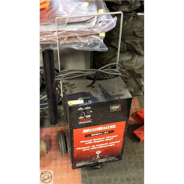 MOTOMASTER MANUAL BATTERY CHARGER W ENGINE START