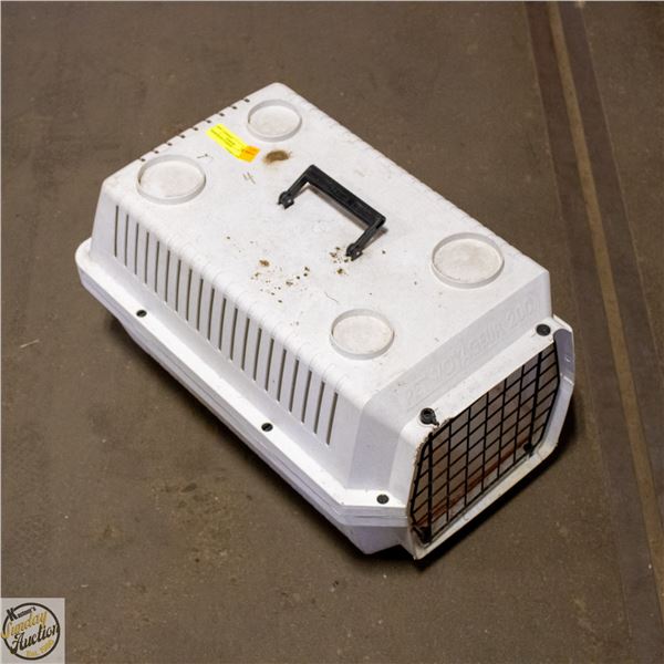 MEDIUM PET CARRIER