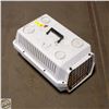 Image 1 : MEDIUM PET CARRIER