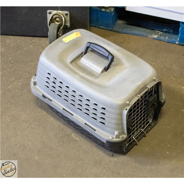 SMALL PET CARRIER