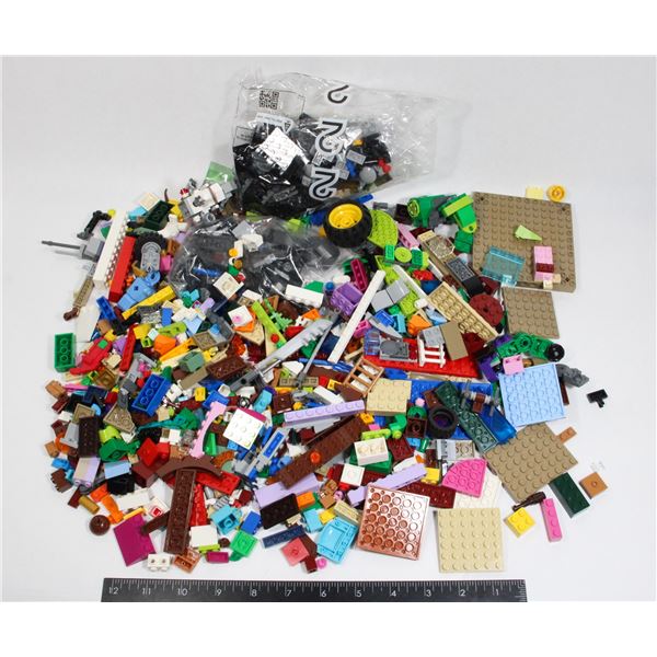 LEGO BAG OF ASSORTED PIECE