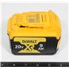 Image 1 : DEWALT 20V BATTERY DCB209