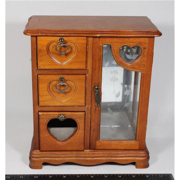 JEWELRY BOX
