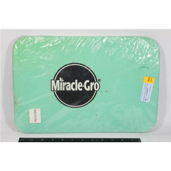 MIRACLE GROW FOAM GARDENING KNEELING PAD