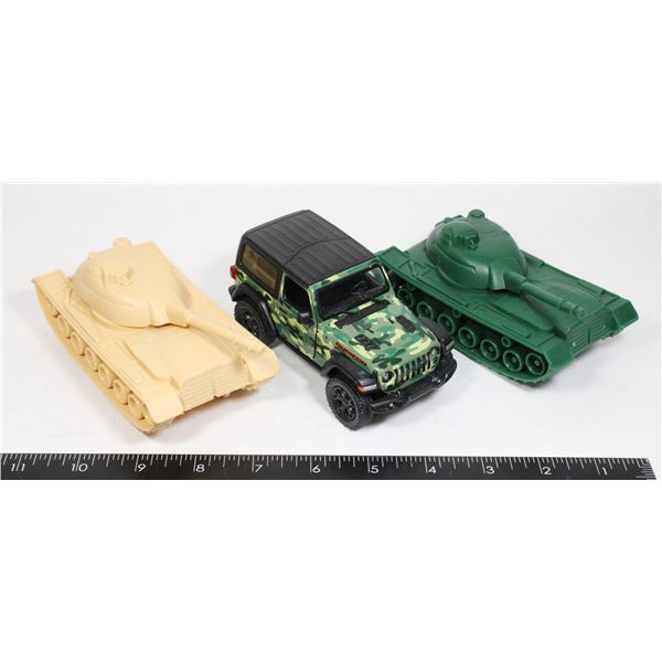 LOT OF 2 ARMY TANKS, 1 CAMO JEEP