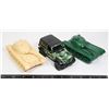 Image 1 : LOT OF 2 ARMY TANKS, 1 CAMO JEEP