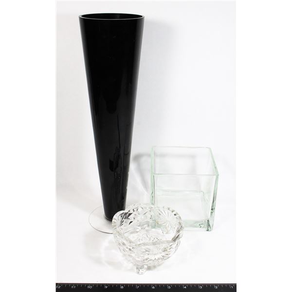 2 VASES AND A CANDY DISH