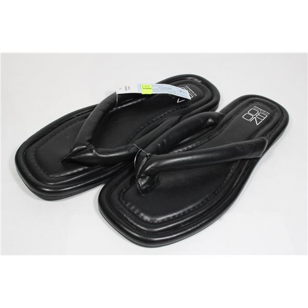 BRAND NEW WOMENS NO BOUNDARIES BLACK FLIP FLOPS