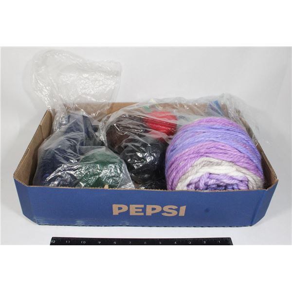 FLAT OF YARN/KNITTING MATERIALS