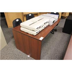 Mahogany Bullet Top Desk